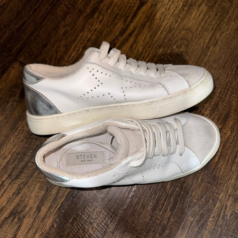 Steve Madden White and Silver Star Sneakers
